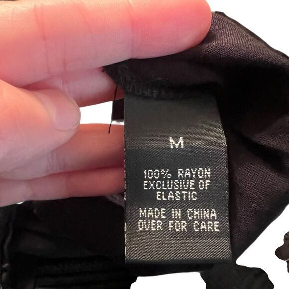 By & By black off shoulder romper. Size medium - Picture 4 of 8